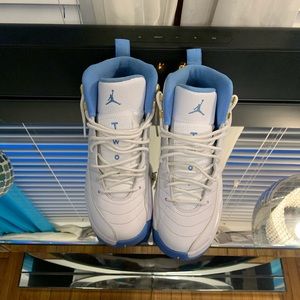 Retro Jordan 12 CAROLINA